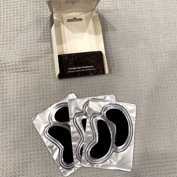 ToGoSpa Bamboo Charcoal Under Eye Repair Mask - Picture 3 of 7